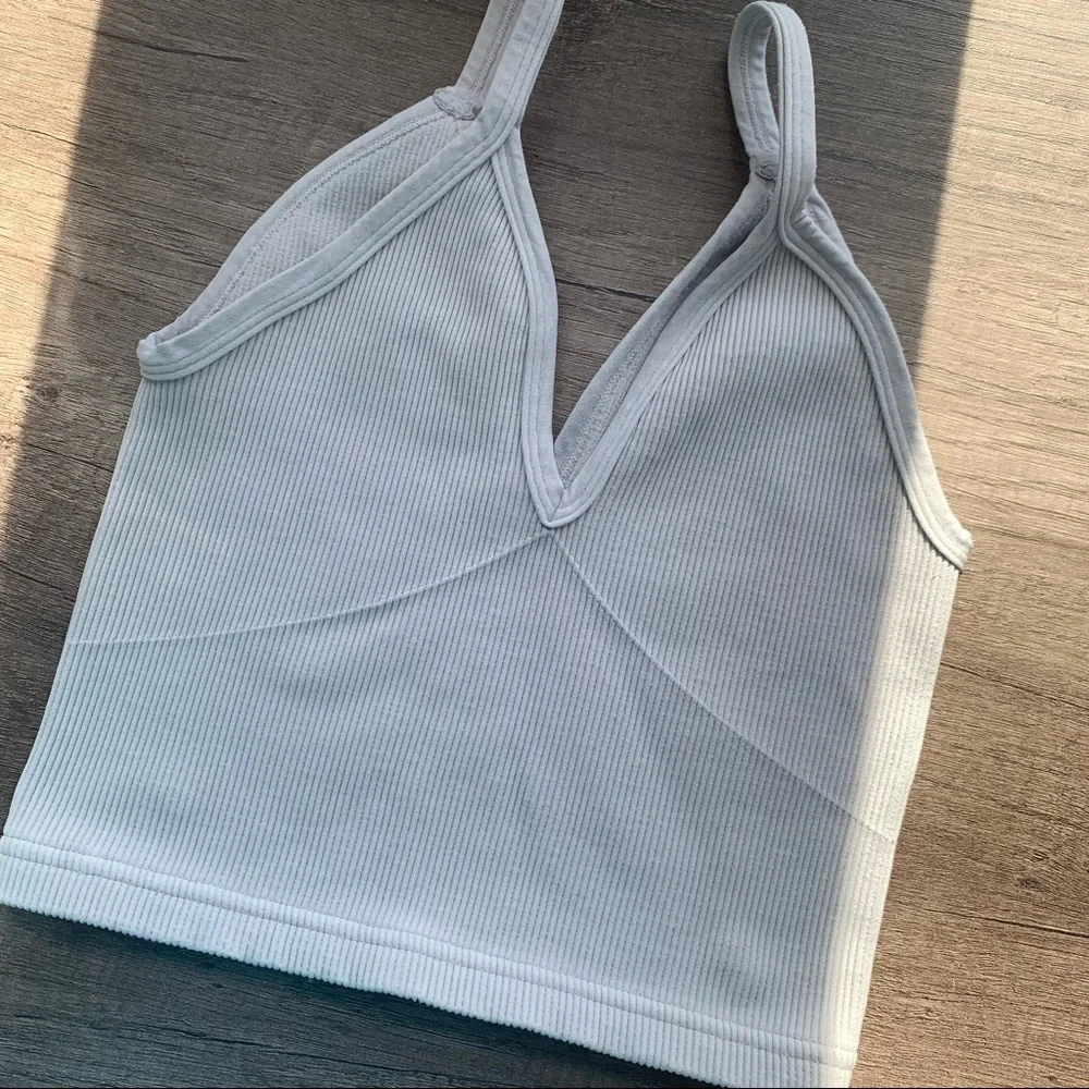 Free people Happiness Runs V-neck Tank M/L - Picture 4 of 6